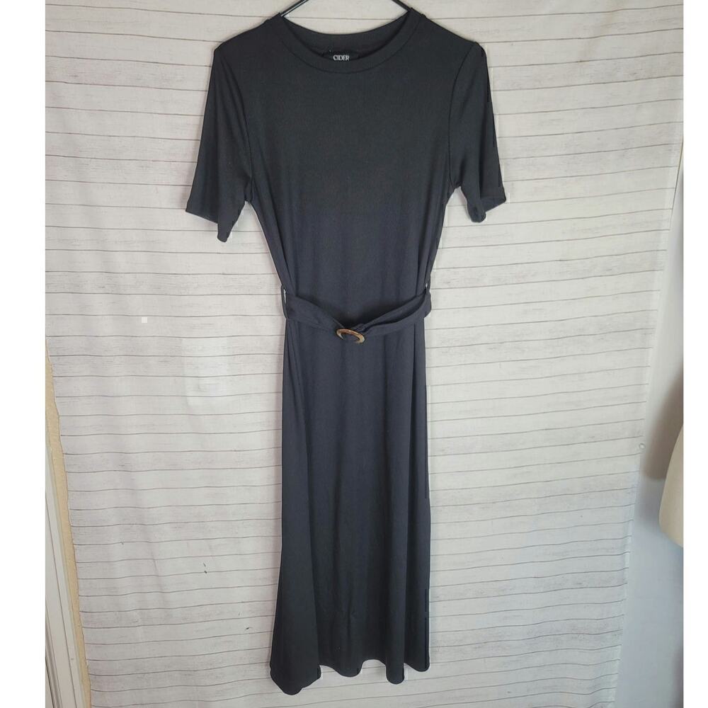 CIDER BELTED SHORT SLEEVE RIBBED BLACK MIDI DRESS, SZ XS